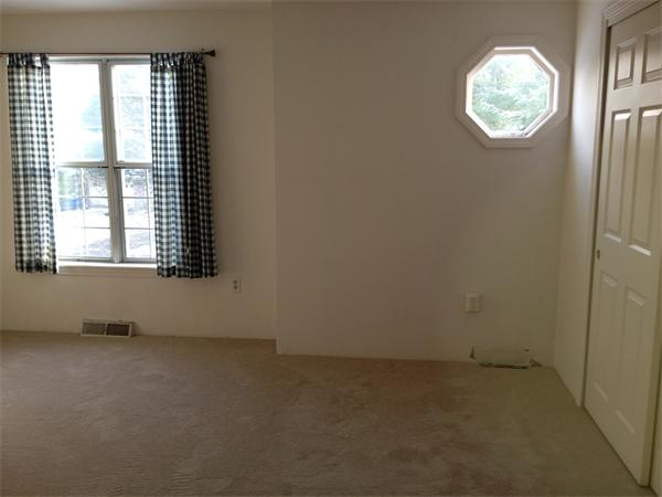 302 C Ridgefield Circle, Unit C Clinton, MA 01510 - Photo 9 of 19 Gallery Image 9