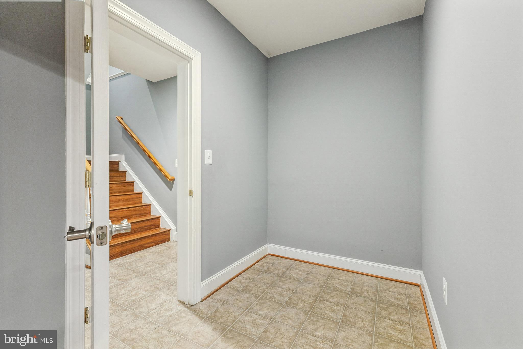 16363 Rusty Rudder Drive Woodbridge, VA 22191 - Photo 36 of 40 a view of an entryway