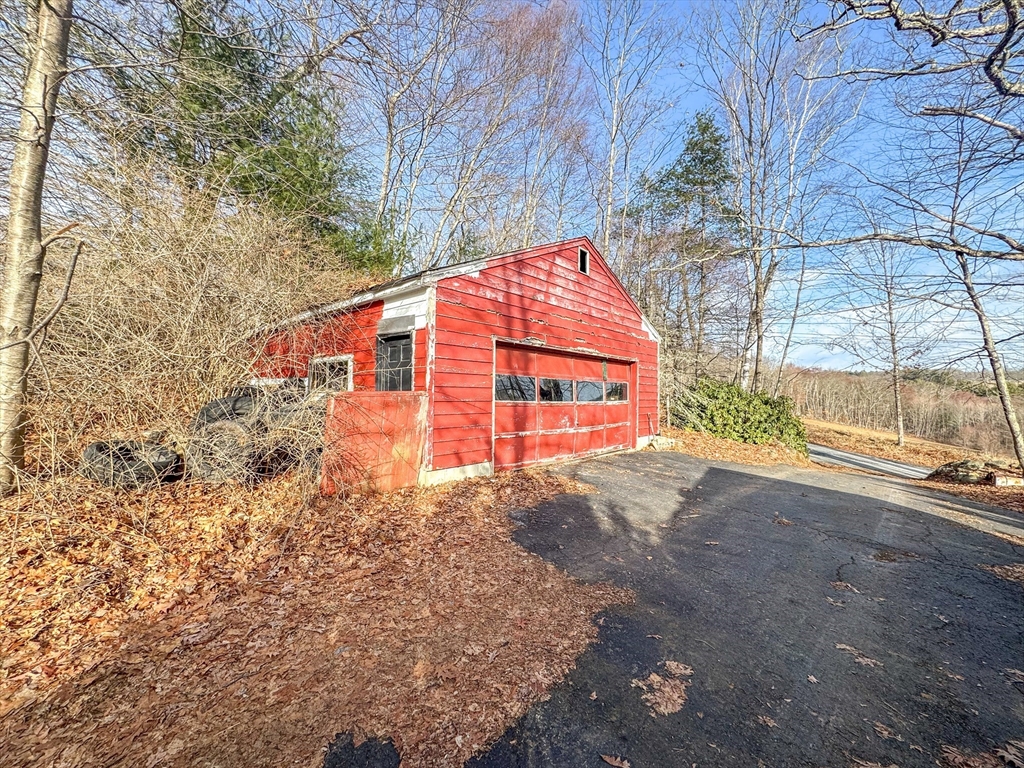 203 Chamberlain Hill Road Barre, MA 01005 - Photo 6 of 28 Gallery Image 6