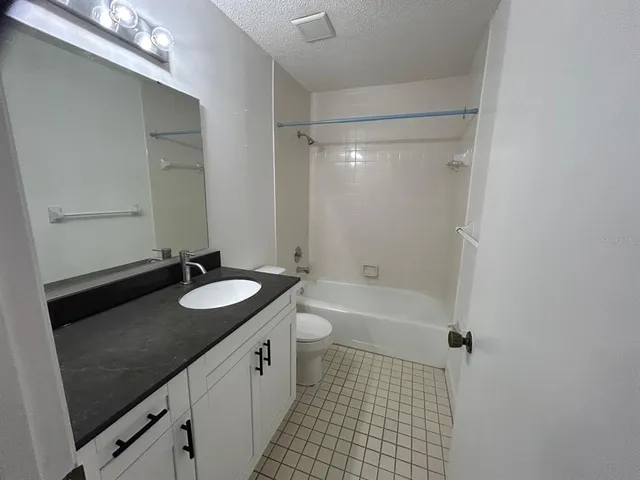 $1,700 | 7241 Cloister Drive, Unit 205, Sarasota, FL 34231