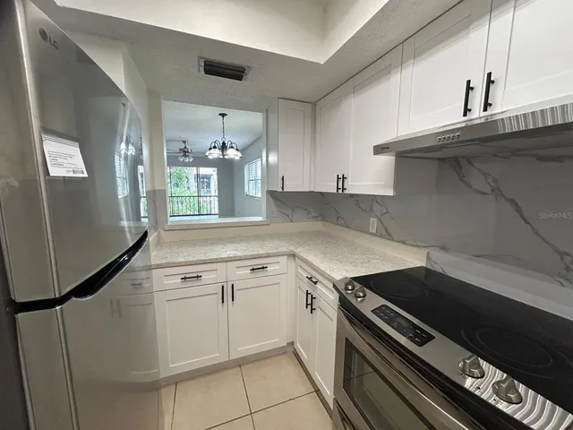 $1,700 | 7241 Cloister Drive, Unit 205, Sarasota, FL 34231