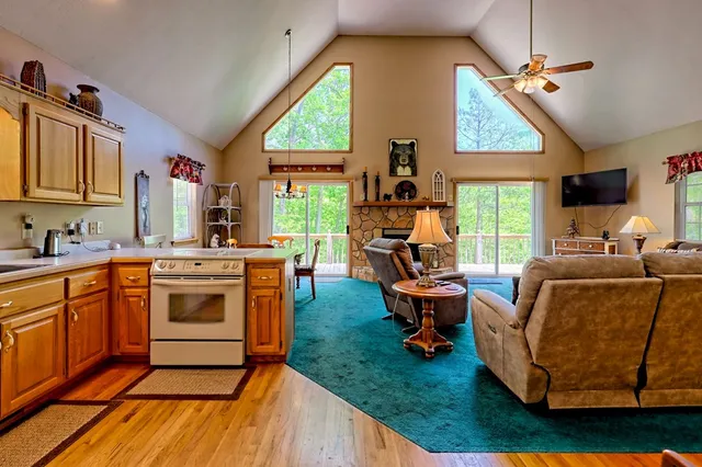 $424,900 | 116 Wildwood Road, Young Harris, GA 30582