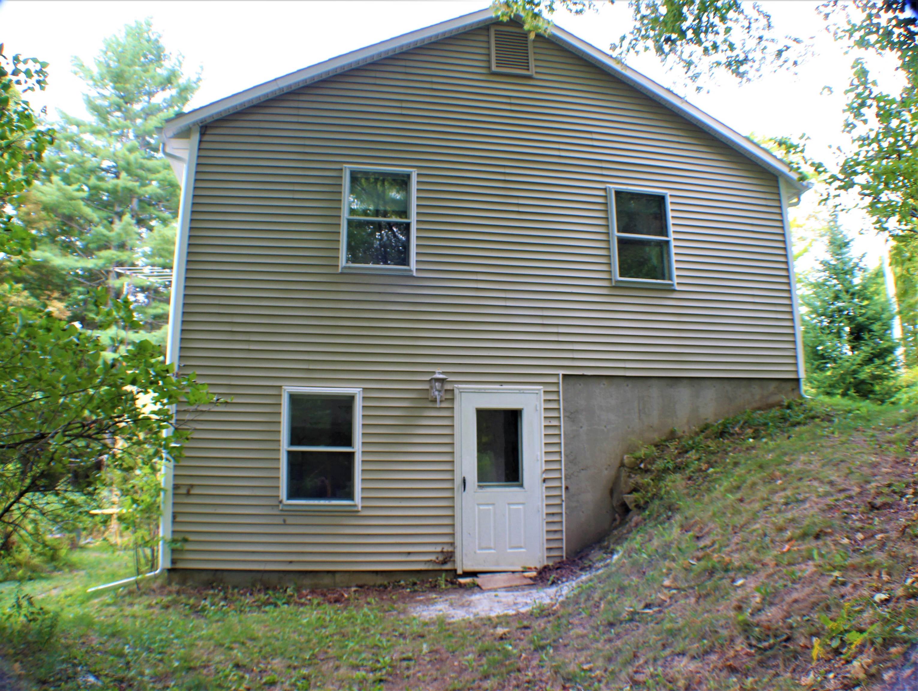 89 Phelps Road Topsham, VT 05086 - Photo 2 of 14