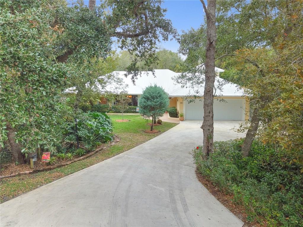 10 Ridgeview Road North Stuart, FL 34996 - Photo 2 of 23 Gallery Image 2
