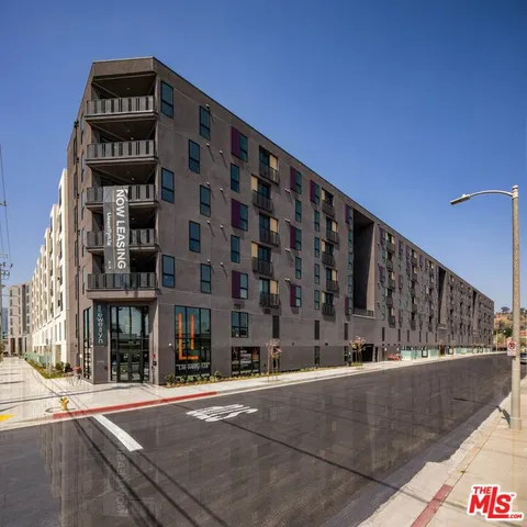 $3,318 | 1101 North Main Street, Unit A622, Los Angeles, CA 90012