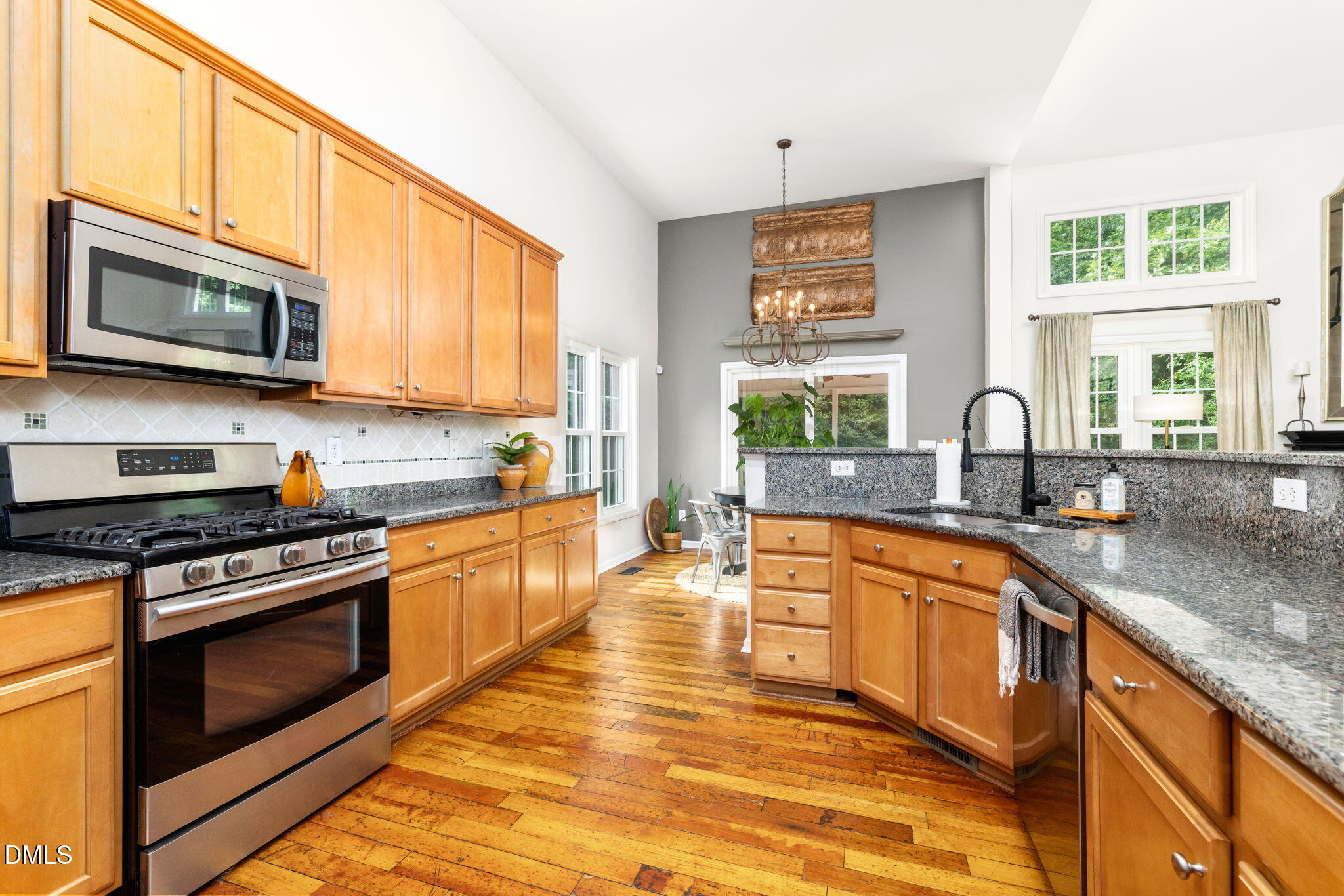 11936 Sycamore Grove Lane Raleigh, NC 27614 - Photo 13 of 82 26-web-or-mls-11936-Sycamore-26