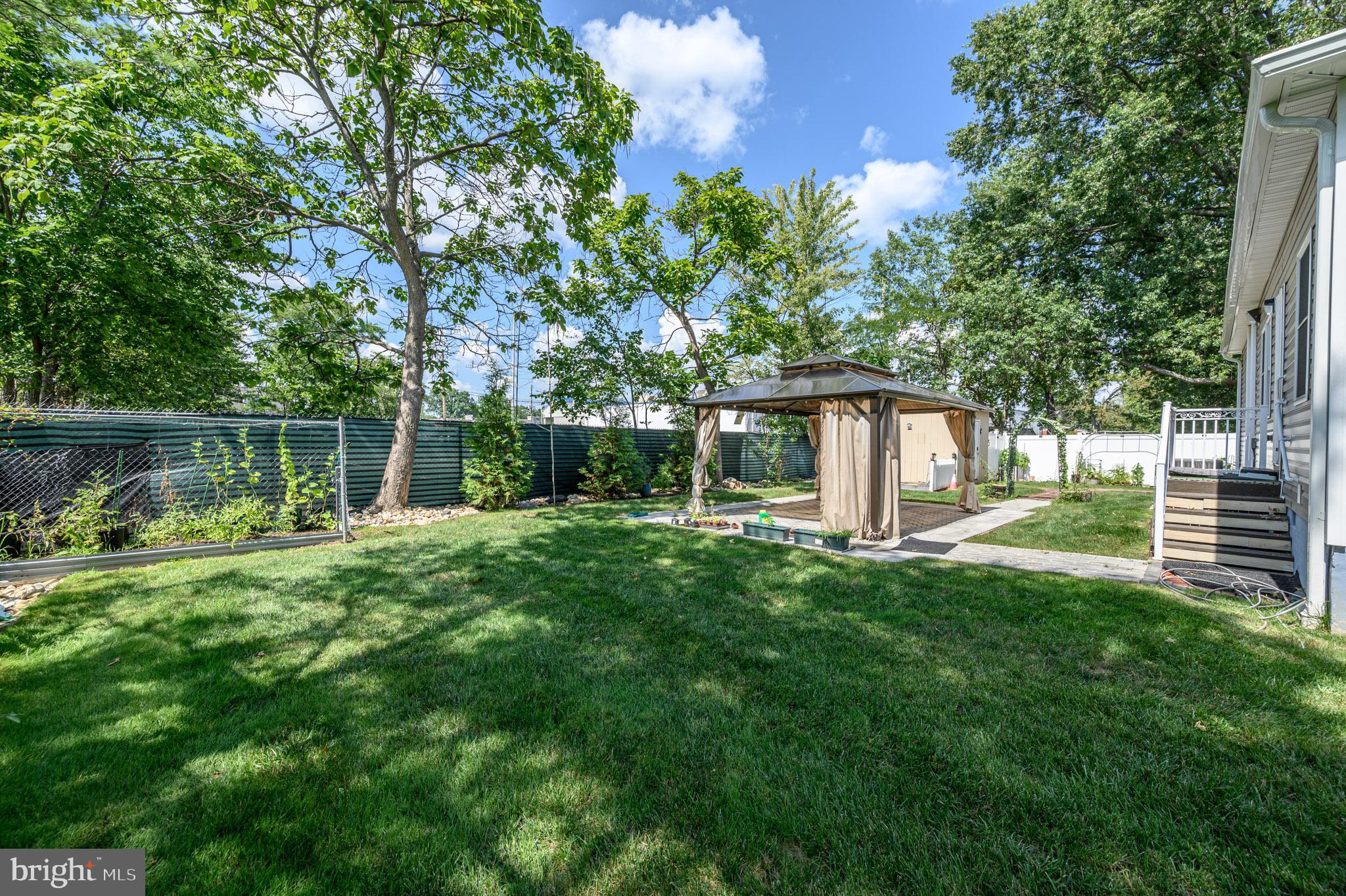 11 Brook Road Kendall Park, NJ 08824 - Photo 43 of 59 Gallery Image 43