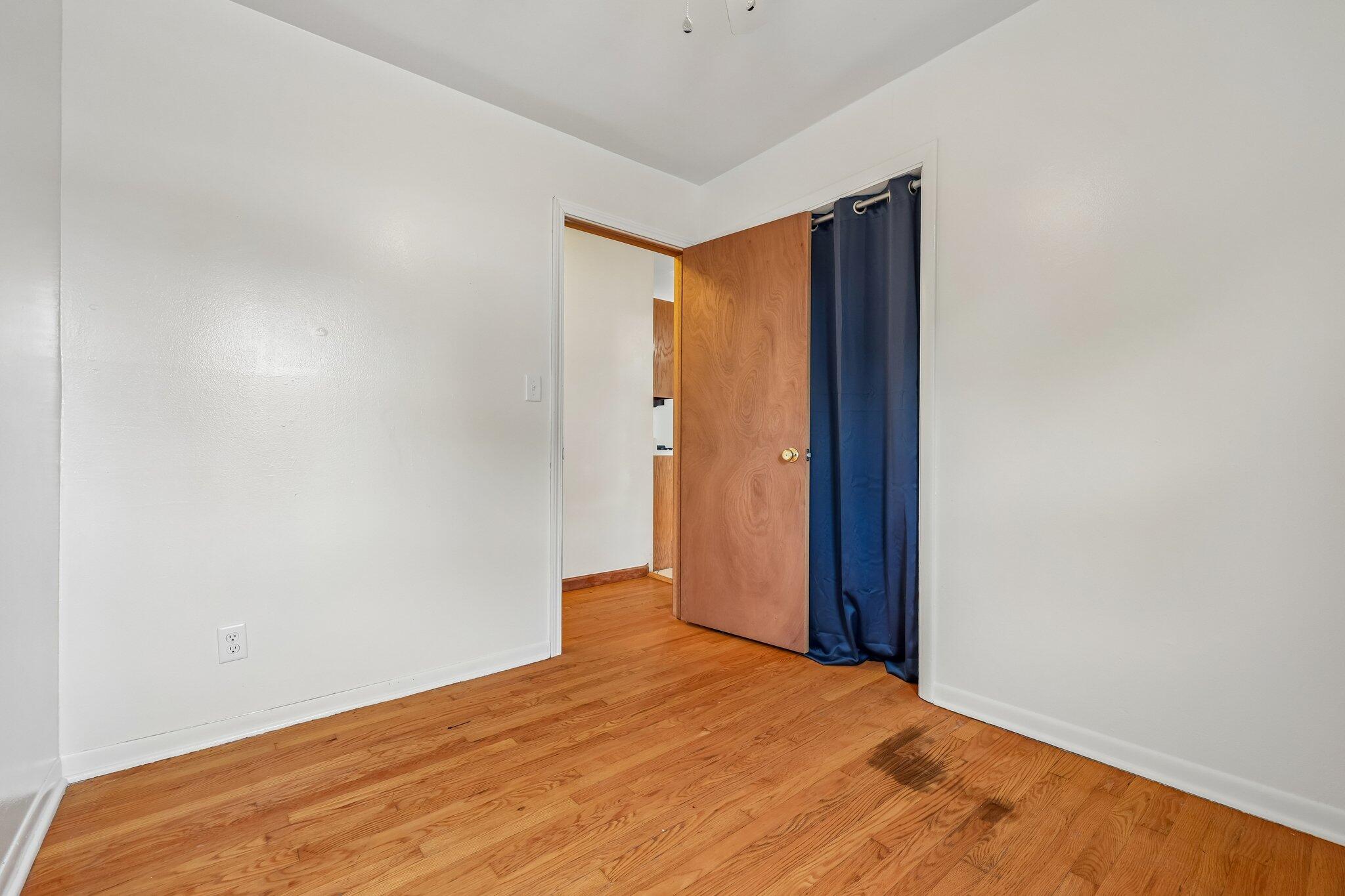 2100 Illinois Street Racine, WI 53405 - Photo 14 of 32 20-web-or-mls-Illinois St-S1909-020