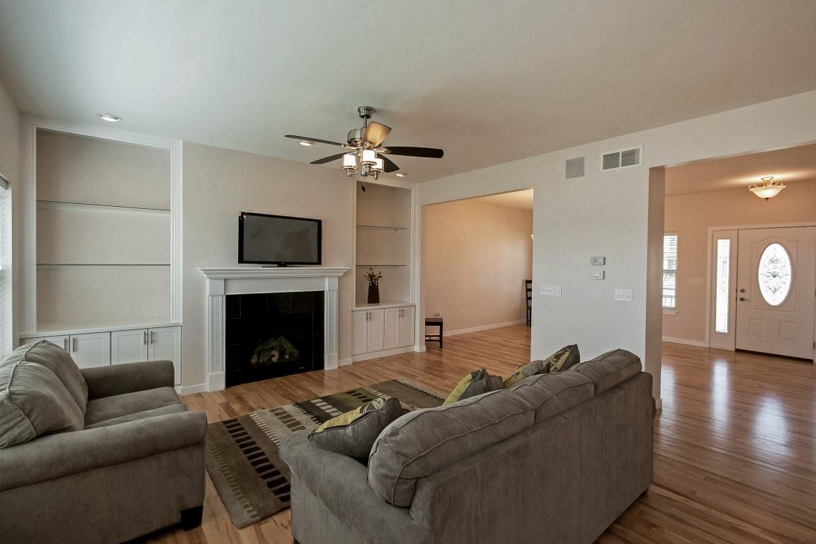 1248 Tipperary Road Iowa City, IA 52246 - Photo 5 of 25 Gallery Image 5