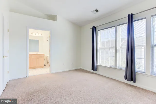 $3,200 | 21896 Hawksbury Terrace, Broadlands, VA 20148