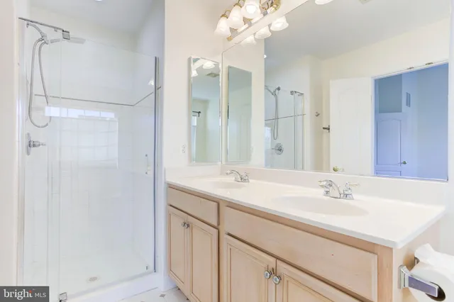 $3,200 | 21896 Hawksbury Terrace, Broadlands, VA 20148