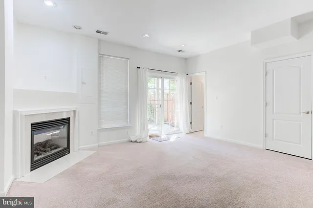 $3,200 | 21896 Hawksbury Terrace, Broadlands, VA 20148