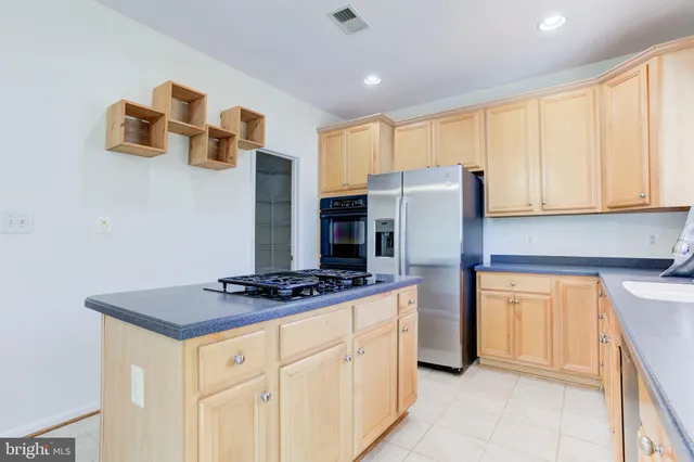 $3,200 | 21896 Hawksbury Terrace, Broadlands, VA 20148