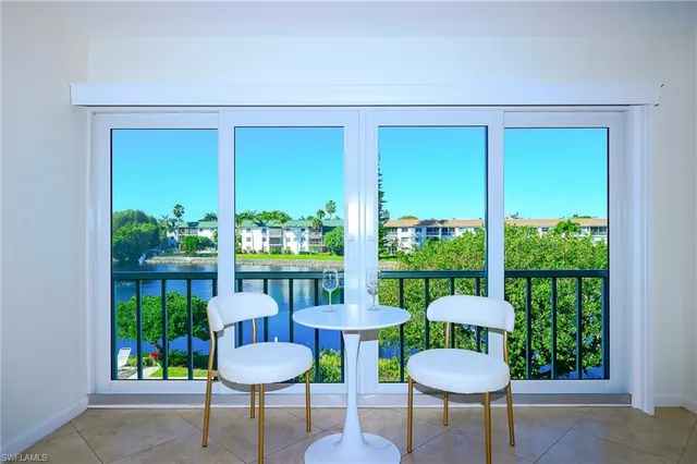 $420,000 | 3055 Riviera Drive, Unit 306, Naples, FL 34103