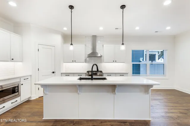 $595,000 | 1206 Ft Craig Trail, Maryville, TN 37803