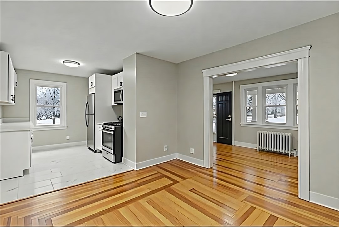 70 Whittier Road Pawtucket, RI 02861 - Photo 4 of 19