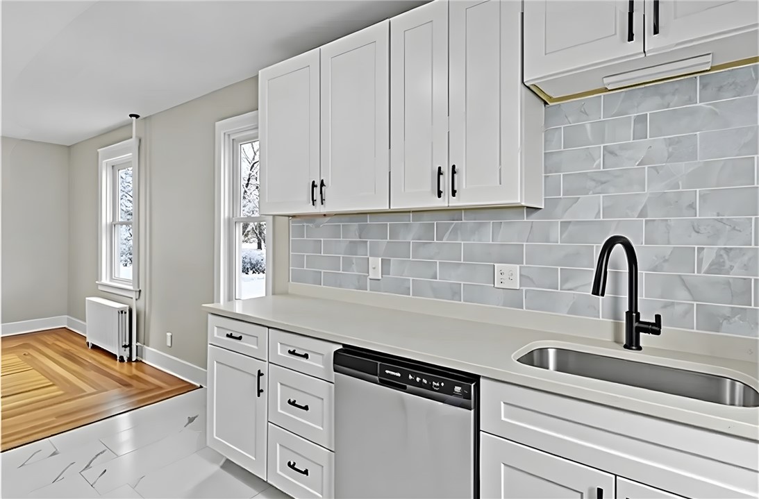 70 Whittier Road Pawtucket, RI 02861 - Photo 6 of 19