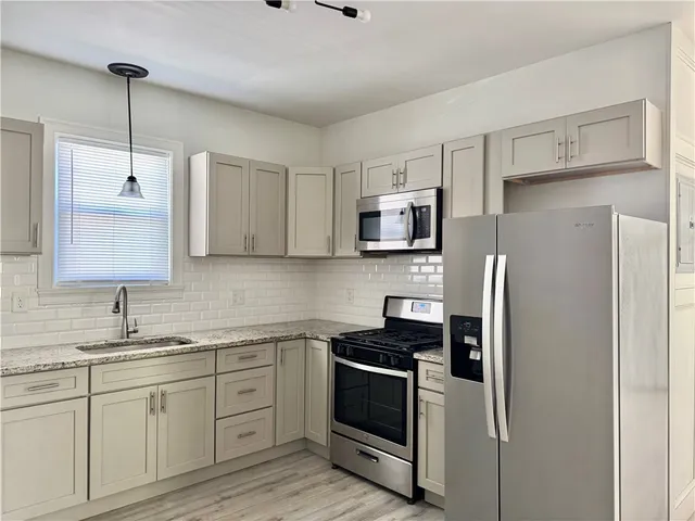 $1,800 | 65 Union Avenue, Unit 2, Providence, RI 02909