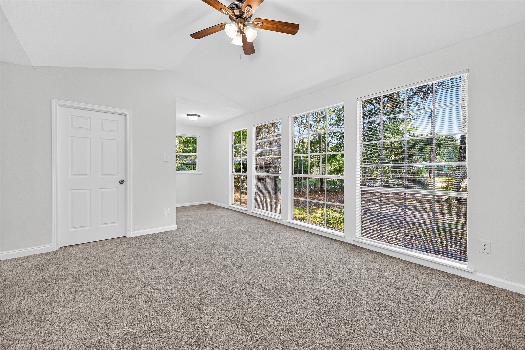 16643 Lake Circle Conroe, TX 77302 - Photo 34 of 47 a view of an empty room with a window