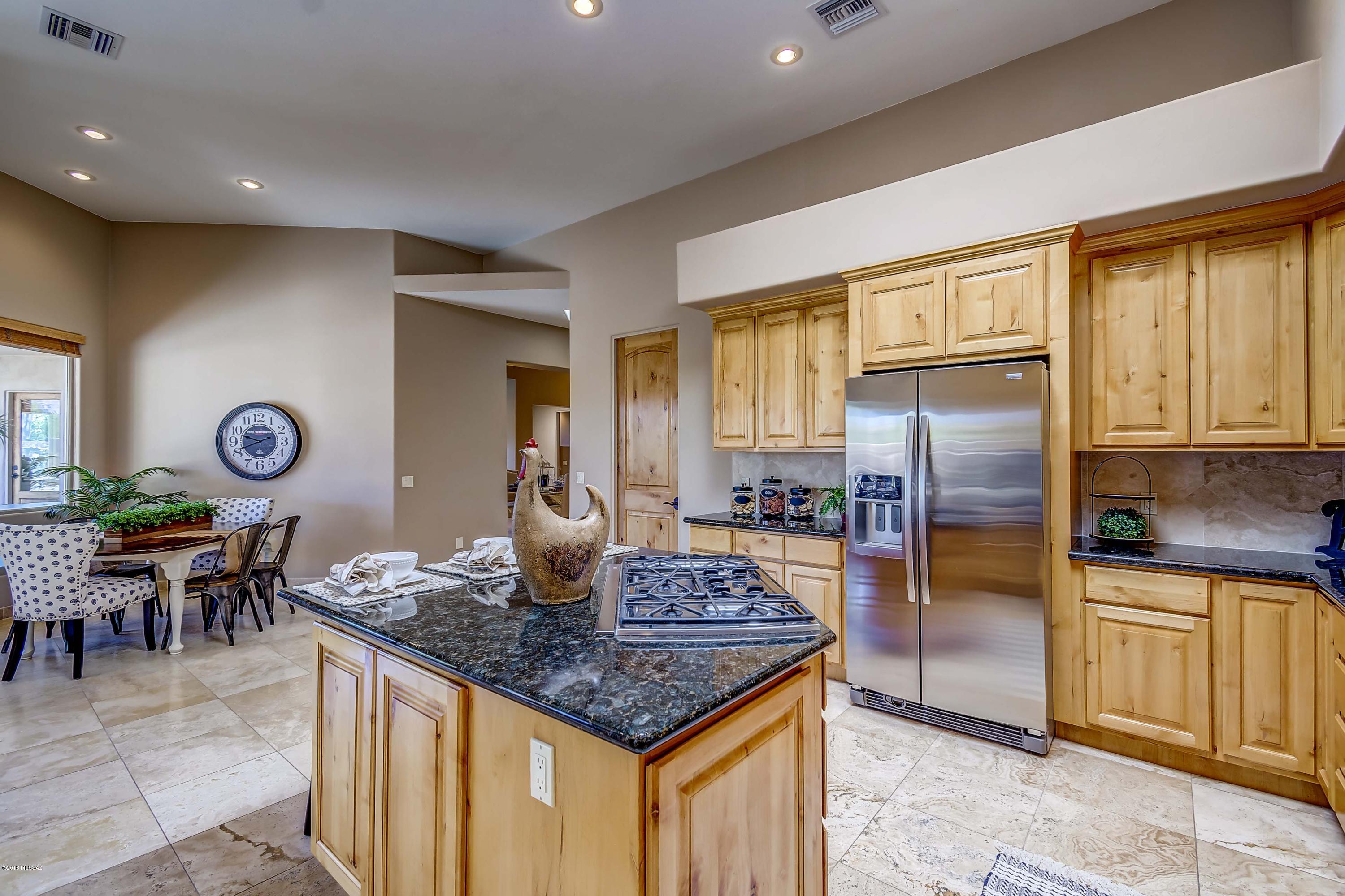 1719 West Moore Road Tucson, AZ 85755 - Photo 2 of 48 Gallery Image 2