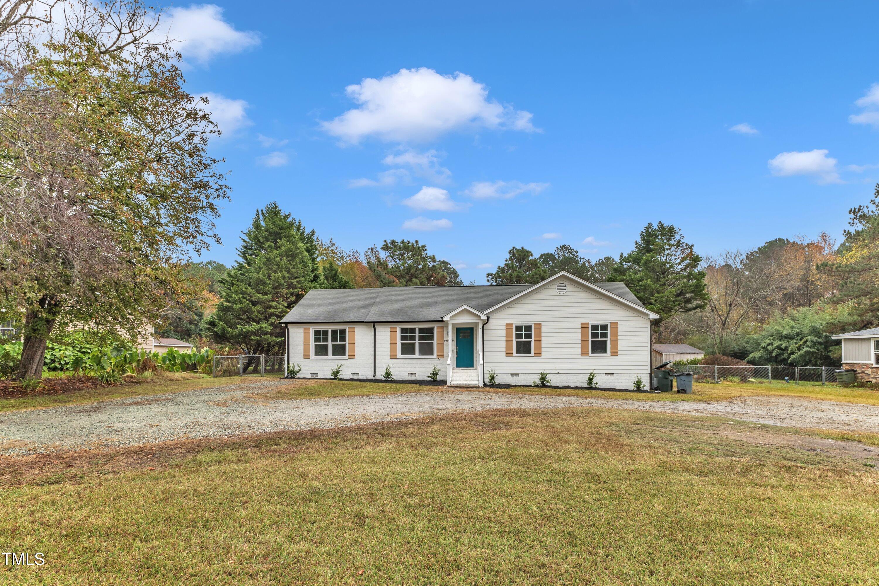 8201 Rhodes Road Apex, NC 27539 - Photo 33 of 35