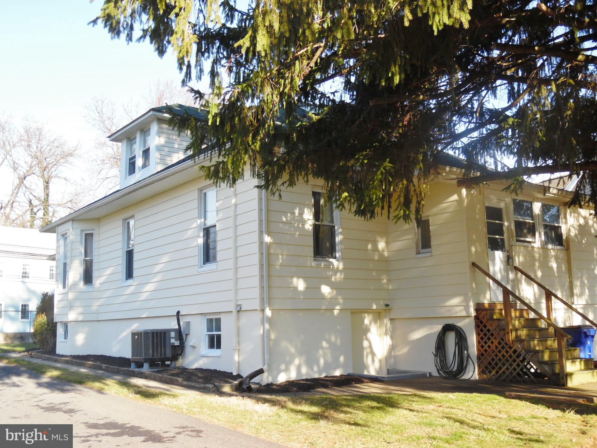 28 Frederick Road Thurmont, MD 21788 - Photo 3 of 27 Gallery Image 3