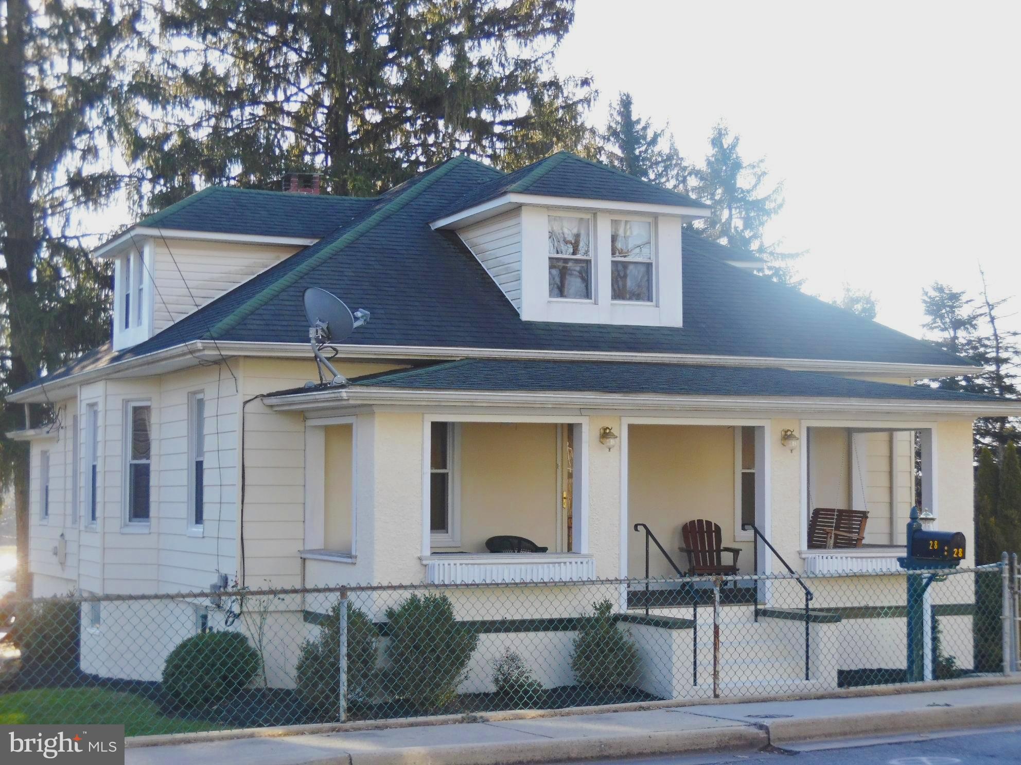 28 Frederick Road Thurmont, MD 21788 - Photo 4 of 27 Gallery Image 4