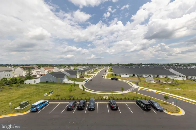 $315,000 | 140 McCormick Circle, Unit 403, Winchester, VA 22602