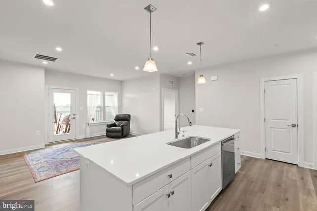 $315,000 | 140 McCormick Circle, Unit 403, Winchester, VA 22602