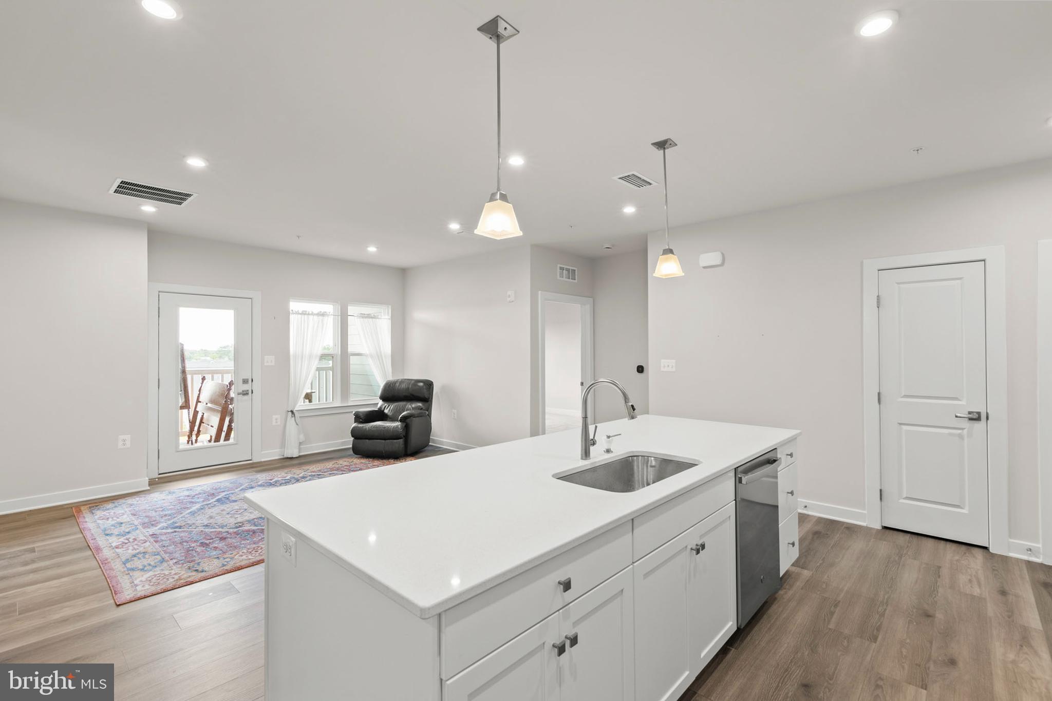 140 McCormick Circle, Unit 403 Winchester, VA 22602 - Photo 5 of 22