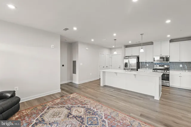 $315,000 | 140 McCormick Circle, Unit 403, Winchester, VA 22602