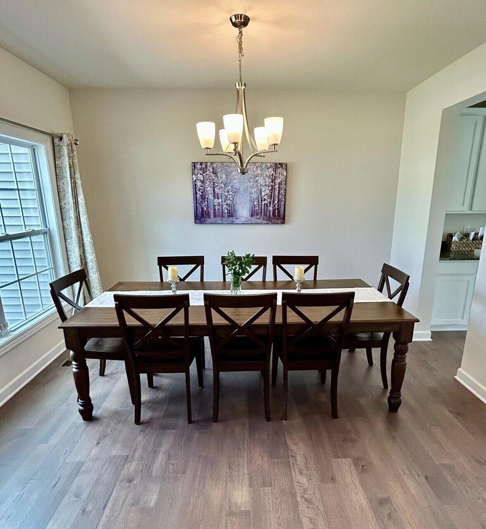 1109 Nottingham Road Sycamore, IL 60178 - Photo 4 of 27