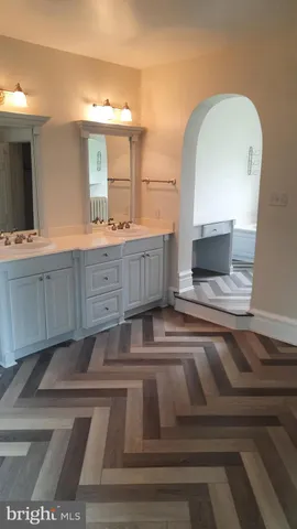 $3,200 | 2315 Magnolia Drive, Harrisburg, PA 17104