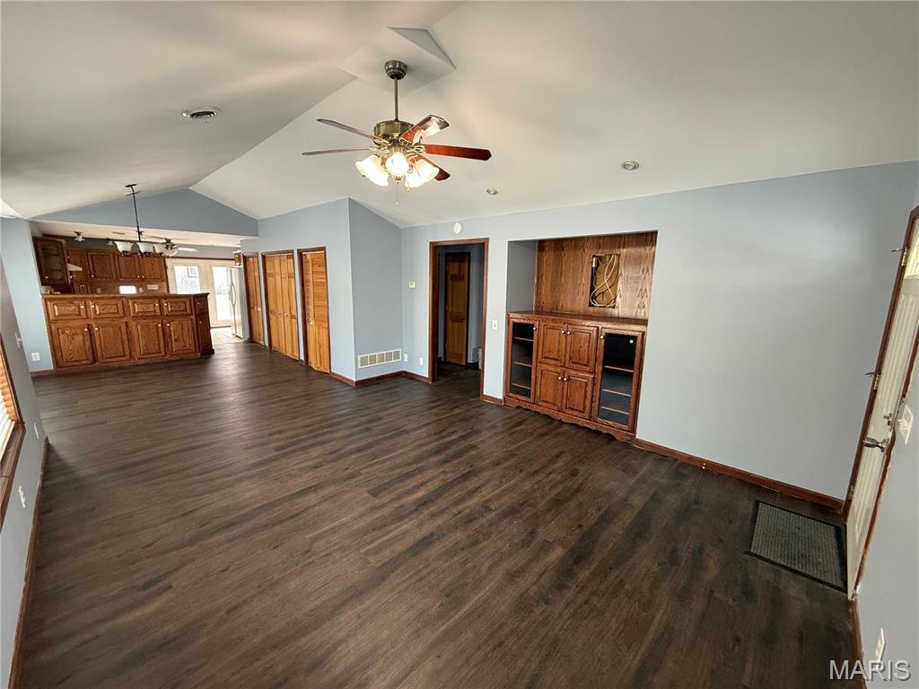 228 Watson Road Sullivan, MO 63080 - Photo 3 of 27