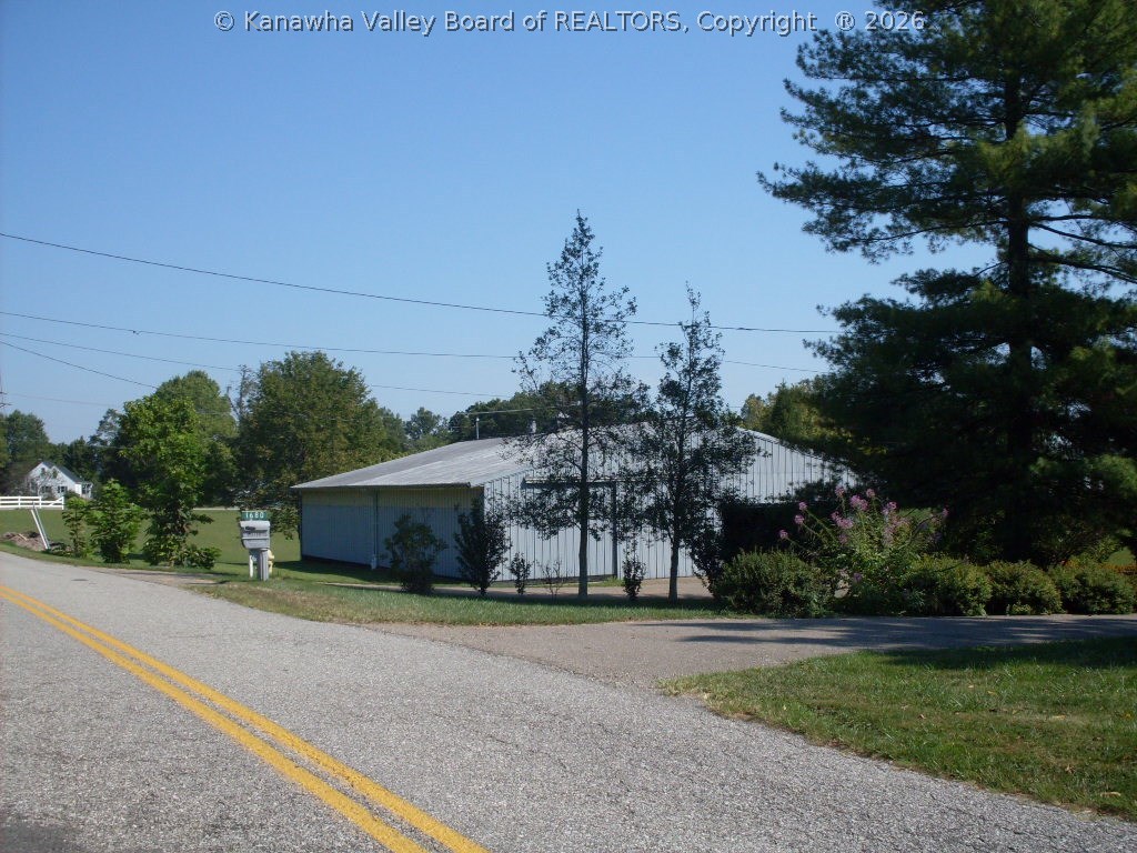 1680 Leon Baden Road Leon, WV 25123 - Photo 5 of 27 Gallery Image 5