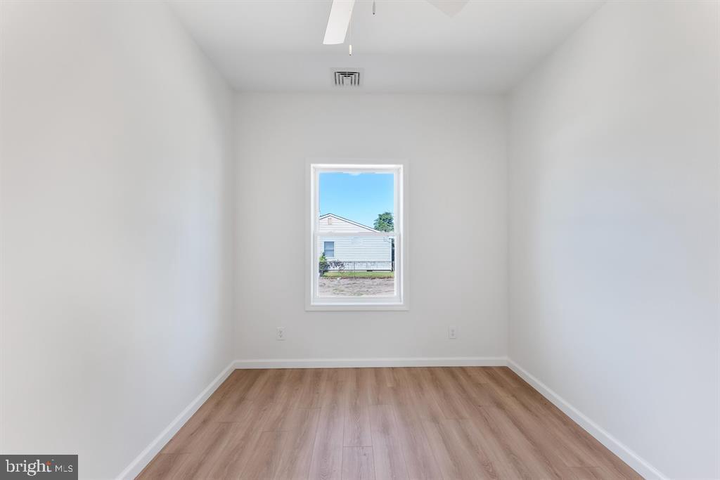 206 Frances Avenue, Unit A Villas, NJ 08251 - Photo 27 of 48 an empty room with a window