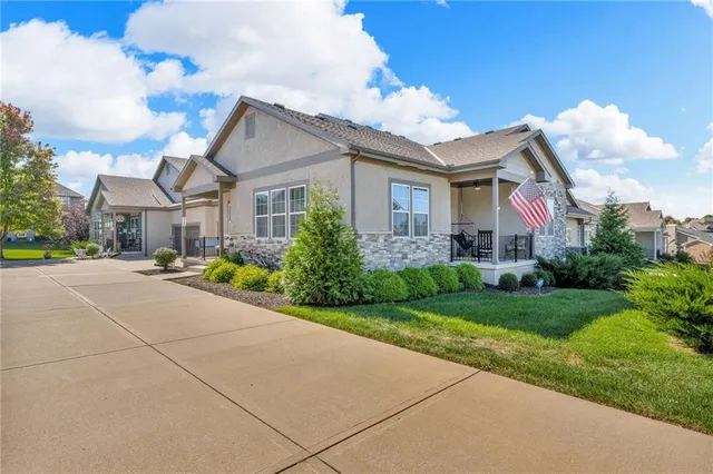 $414,900 | 21607 West 120th Street, Unit 3700, Olathe, KS 66061