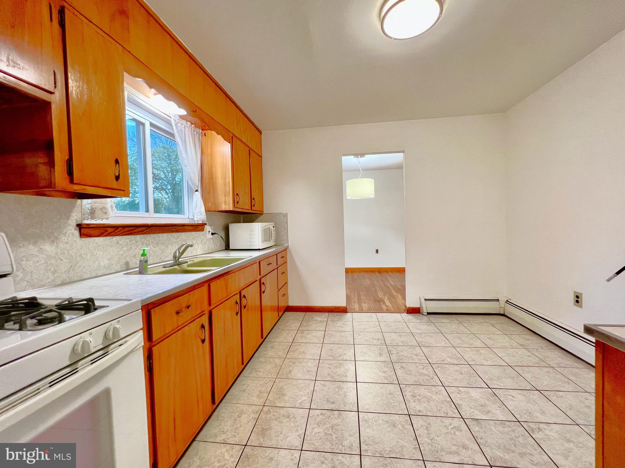 270 George Dye Road Hamilton, NJ 08690 - Photo 12 of 38