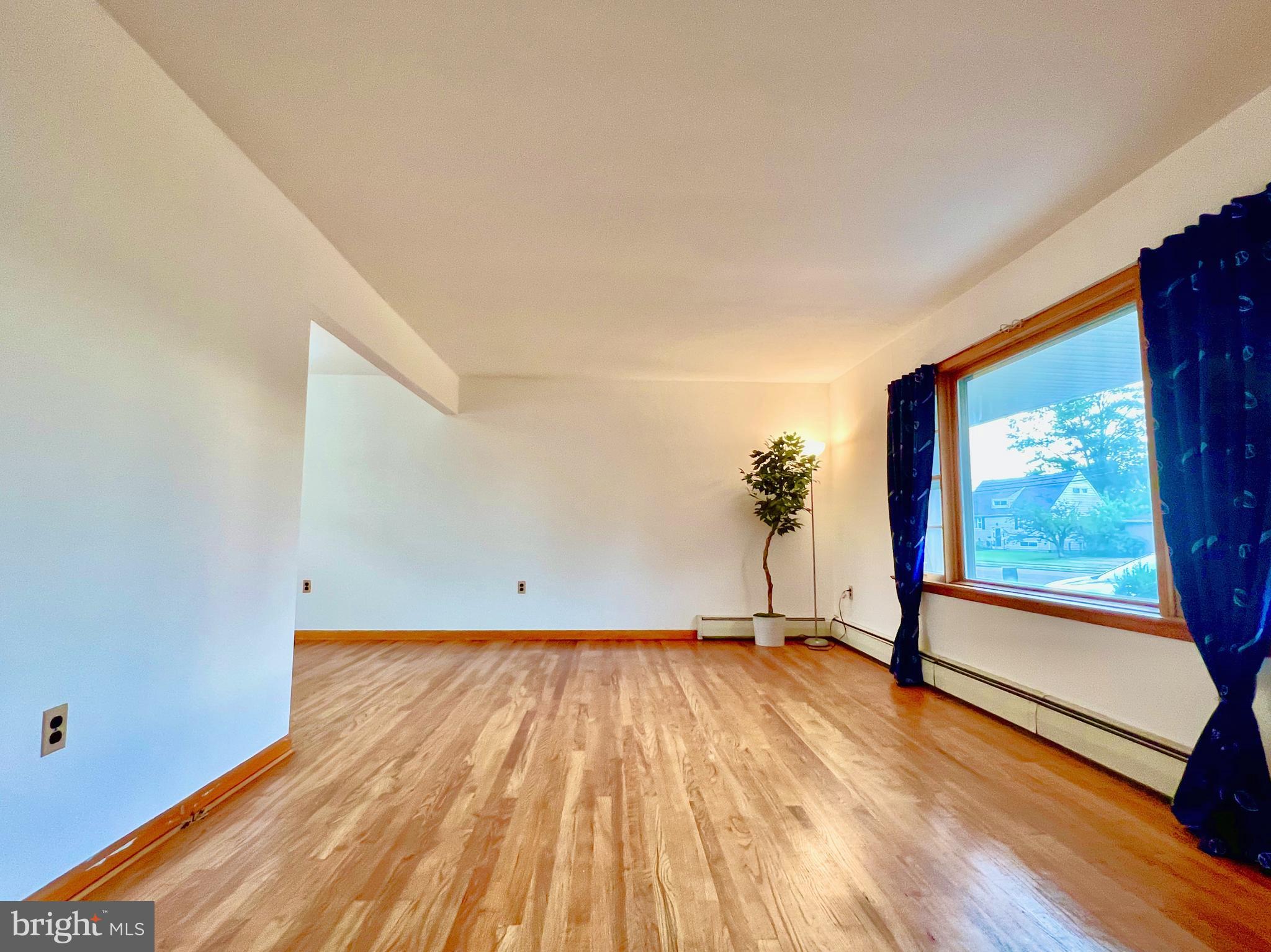 270 George Dye Road Hamilton, NJ 08690 - Photo 2 of 38