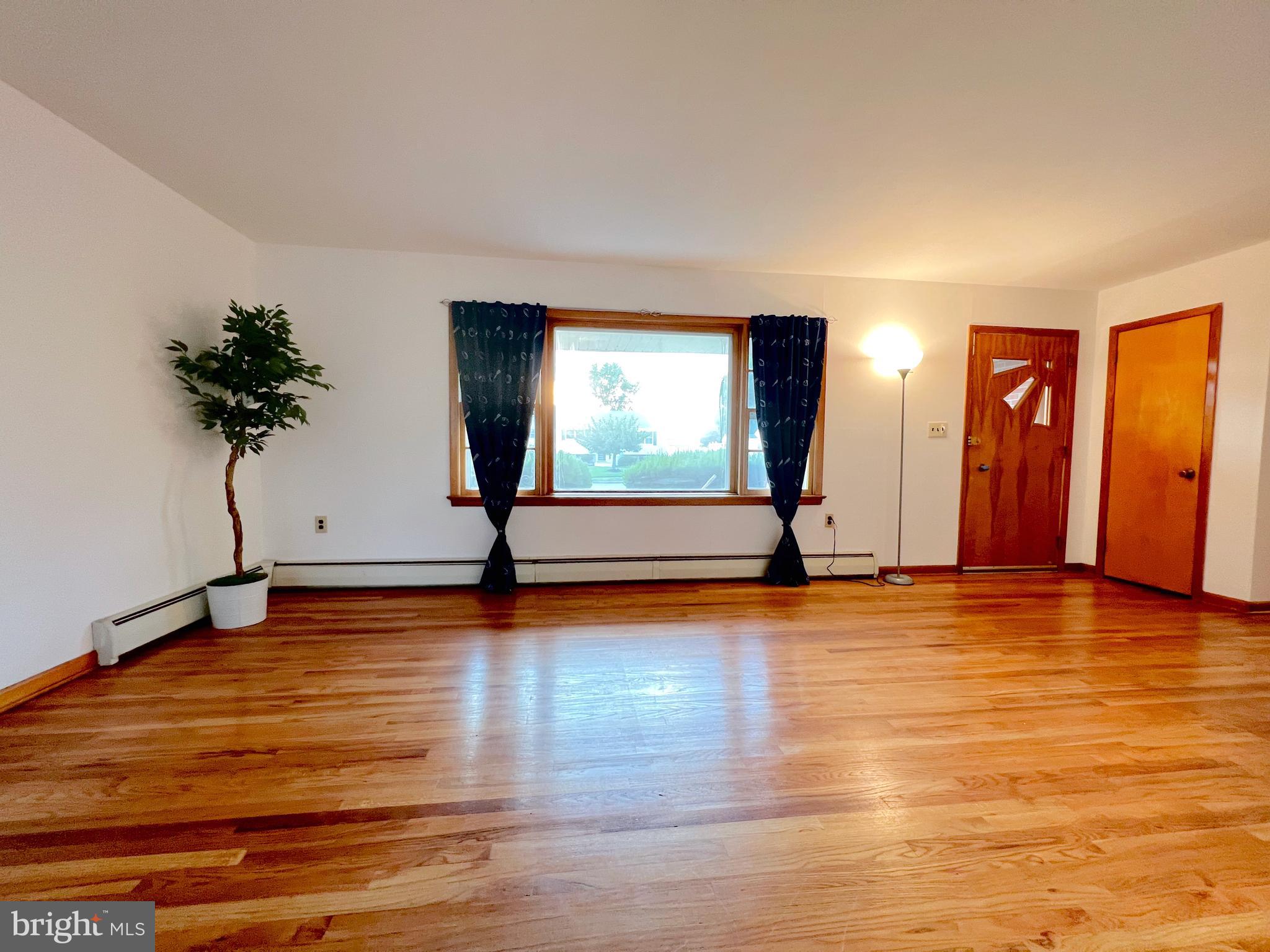 270 George Dye Road Hamilton, NJ 08690 - Photo 3 of 38