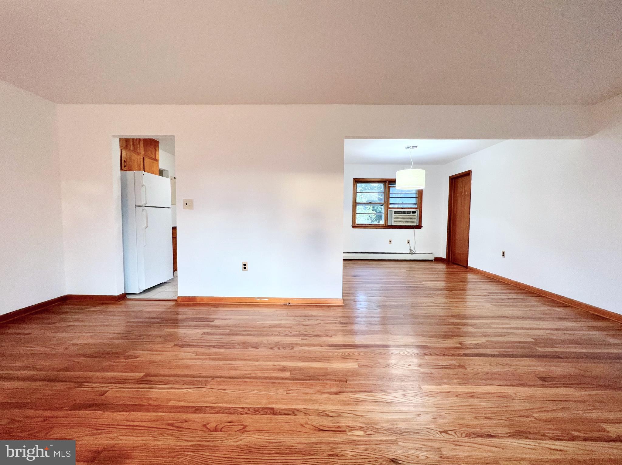 270 George Dye Road Hamilton, NJ 08690 - Photo 4 of 38