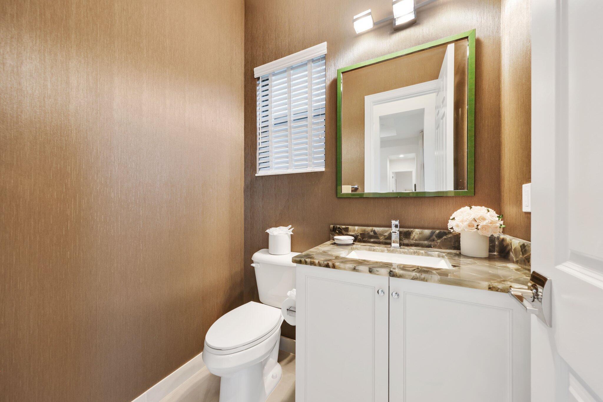9137 Benedetta Place Boca Raton, FL 33496 - Photo 11 of 48 Powder Room