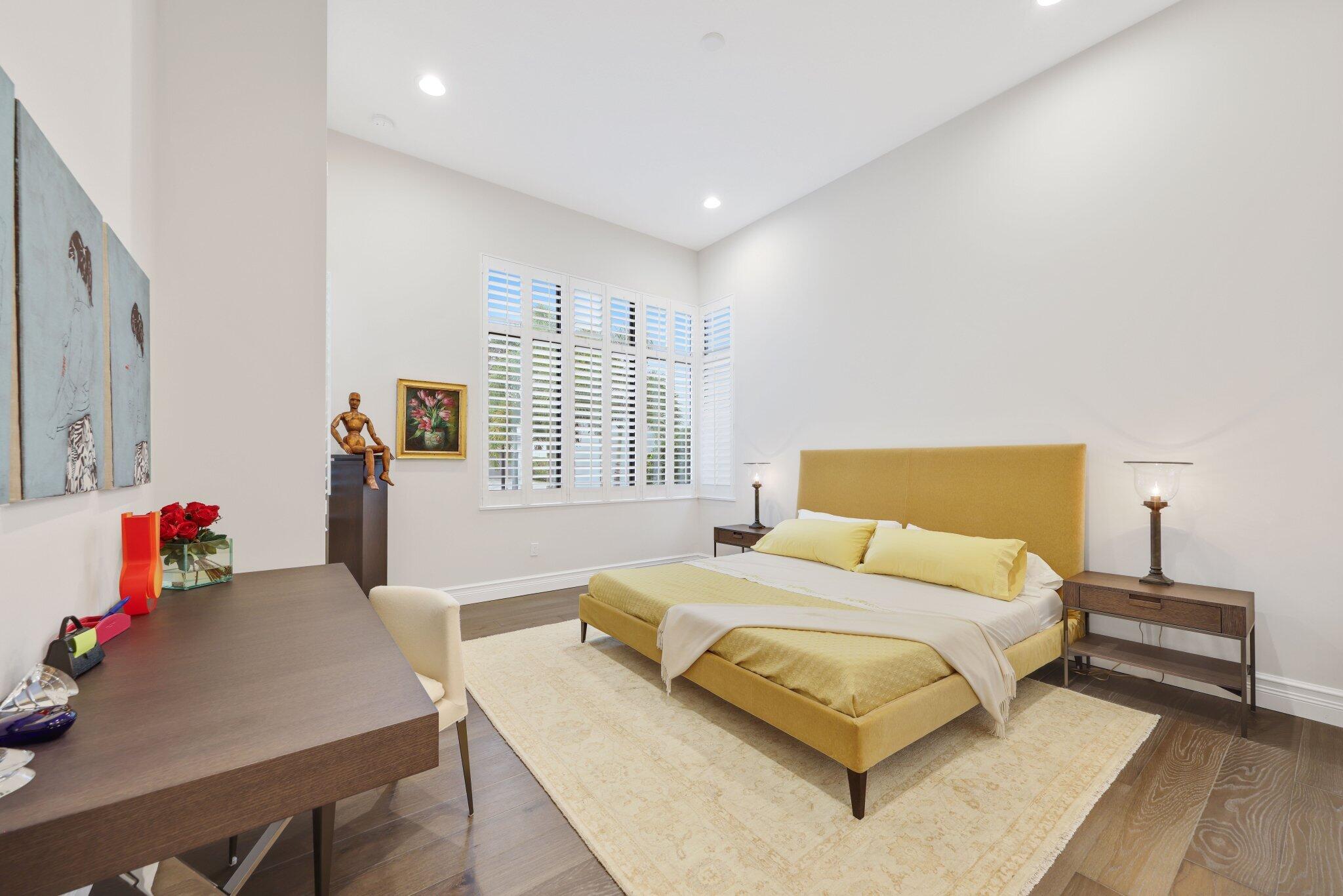 9137 Benedetta Place Boca Raton, FL 33496 - Photo 23 of 48 Guest Bedroom