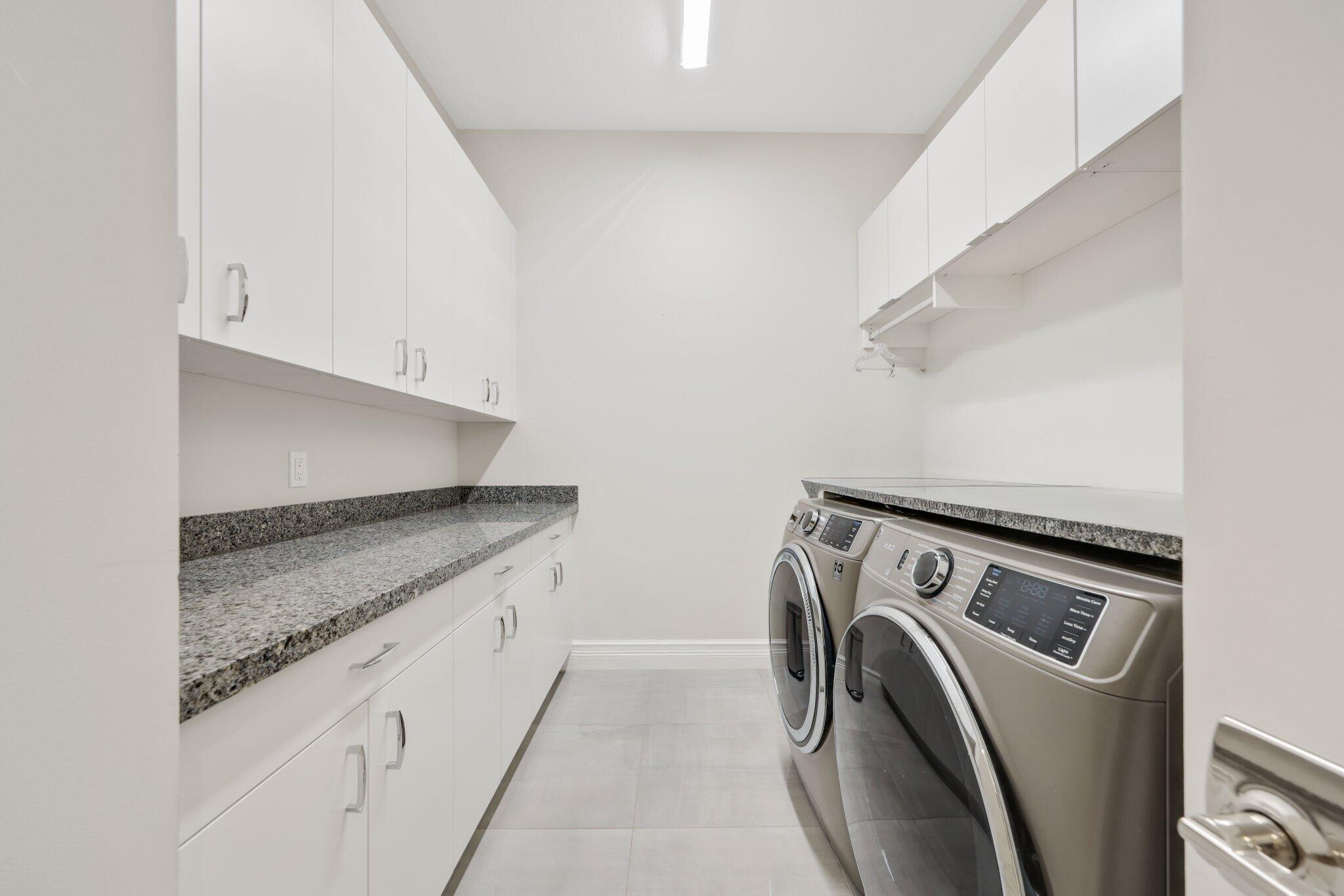 9137 Benedetta Place Boca Raton, FL 33496 - Photo 32 of 48 Laundry Room