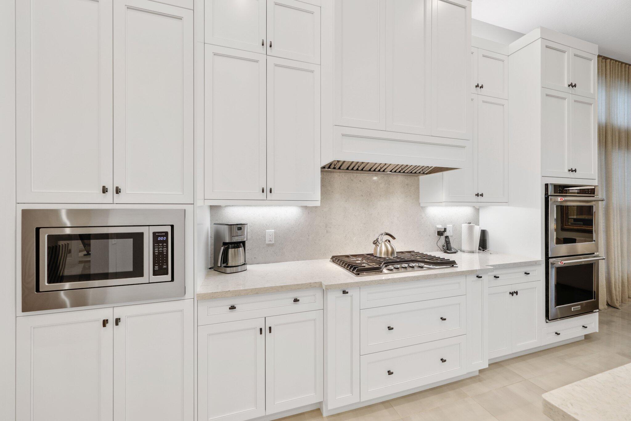 9137 Benedetta Place Boca Raton, FL 33496 - Photo 8 of 48 Kitchen