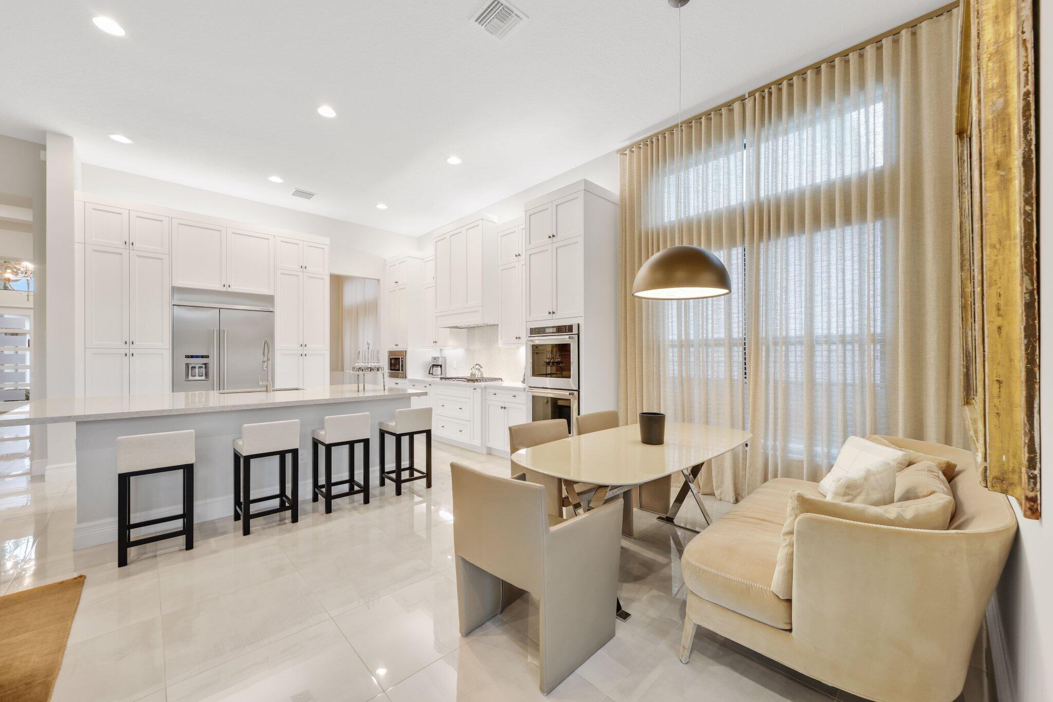 9137 Benedetta Place Boca Raton, FL 33496 - Photo 9 of 48 Breakfast Area