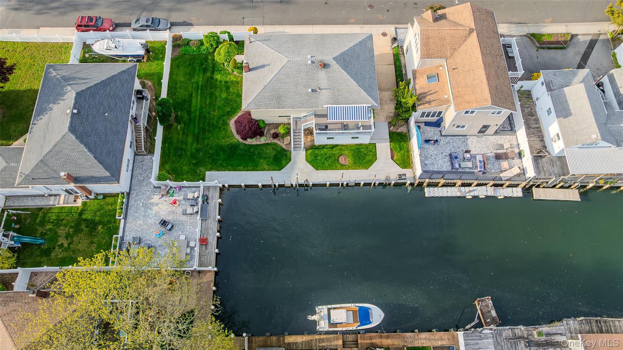 2756 Barbara Road Bellmore, NY 11710 - Photo 31 of 34