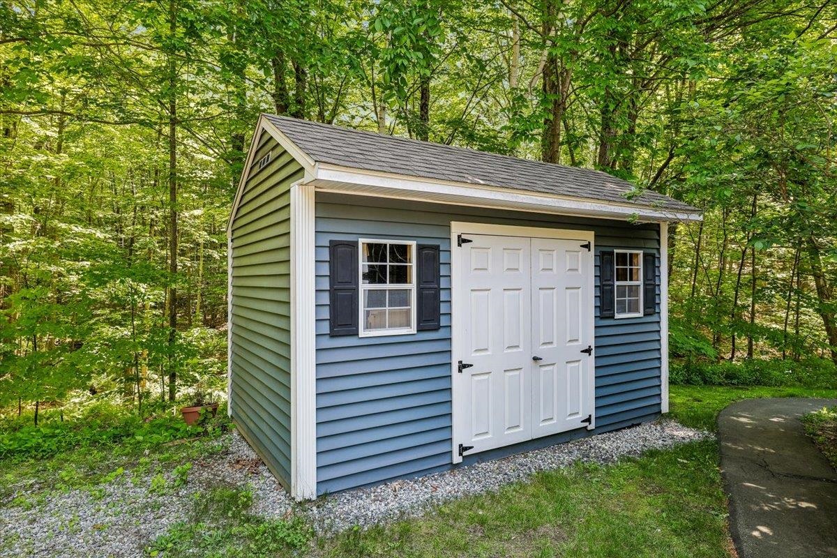 87 Woodhill Road Bow, NH 03304 - Photo 37 of 59