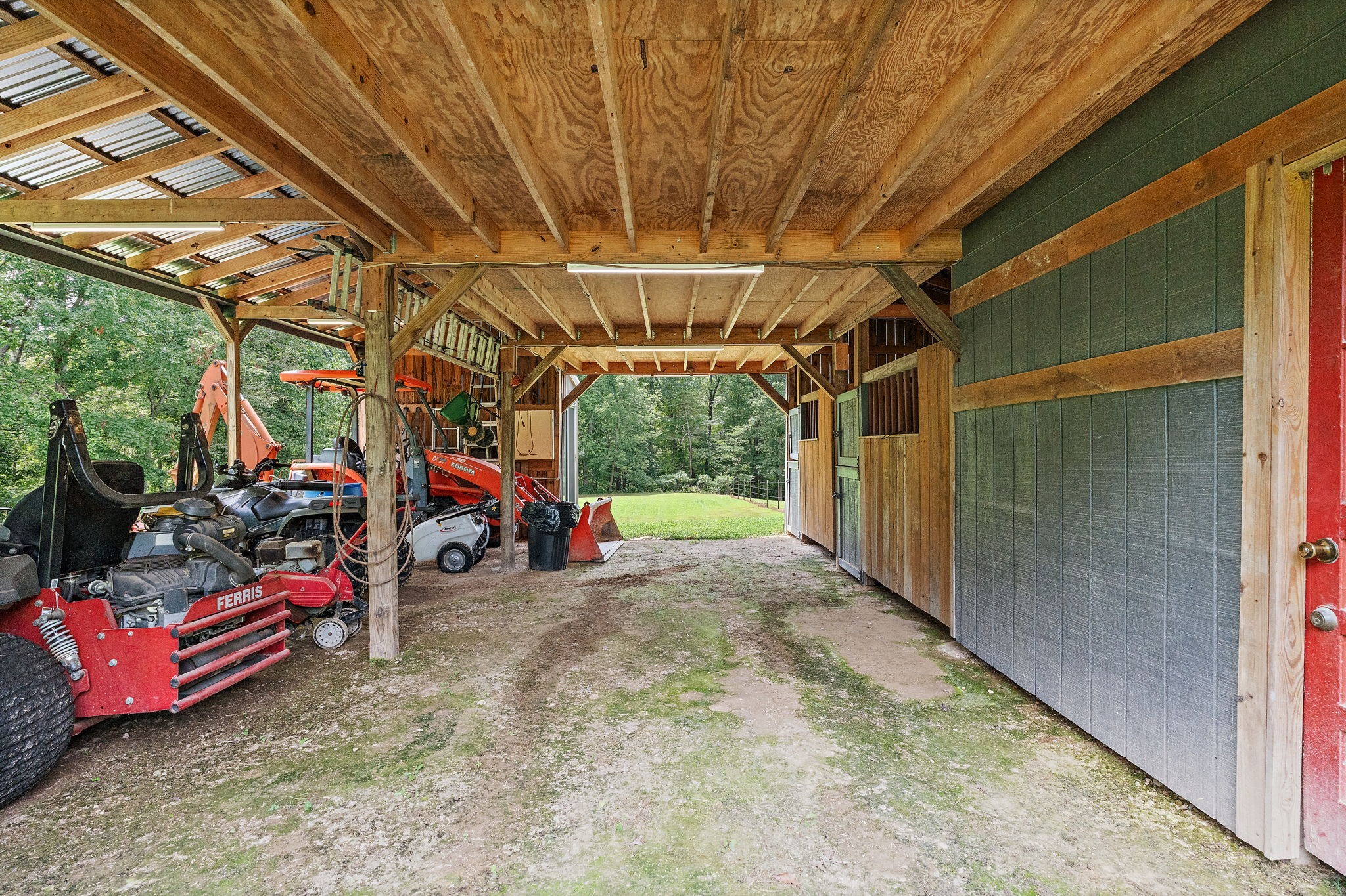 1333 Roberts Road Goodlettsville, TN 37072 - Photo 54 of 80 a view of storage and utility room