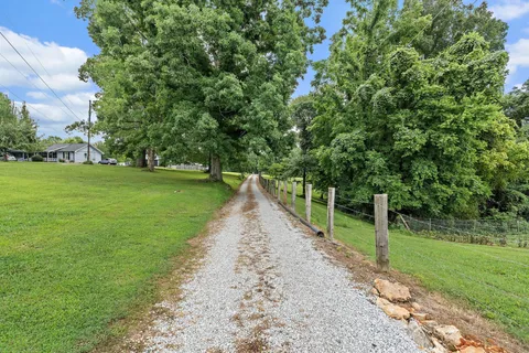 $850,000 | 1333 Roberts Road, Goodlettsville, TN 37072